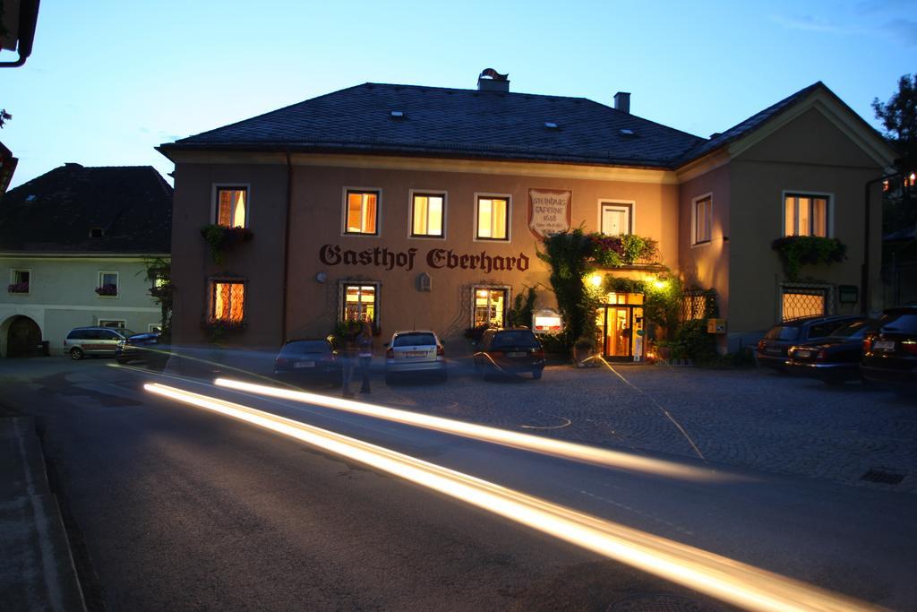 Gasthof Eberhard - Hof, Wirtshaus&Herberge Sankt Michael in Obersteiermark Exterior foto